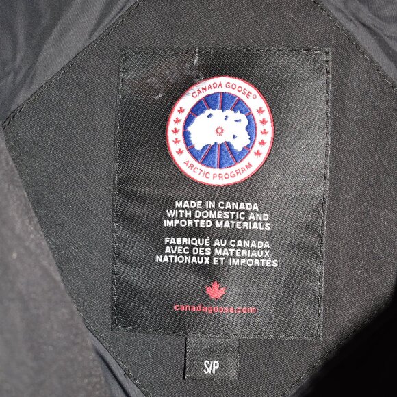 $1650 Canada Goose Men WYNDHAM PARKA HERITAGE COYOTE FUR Coat 3808M BLACK S - Picture 3 of 12